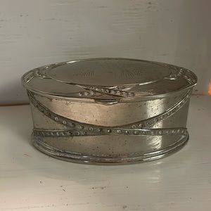 Vintage 1970s Godinger silver plated oval wedding 2 sparrows jewelry trinket box